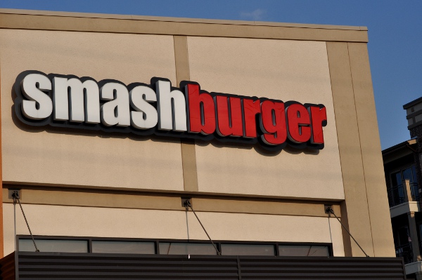 Smashburger-Sign-Houston-Heights1