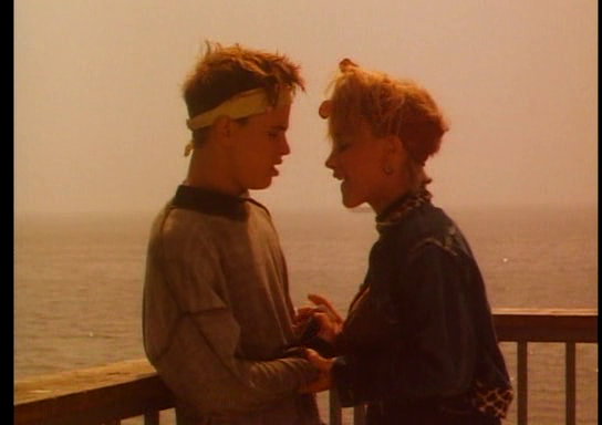 vlcsnap-2019-09-16-21h21m29s922