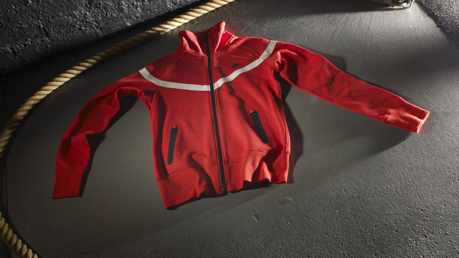 M_Euegene_Jacket_Beet_hd_1600